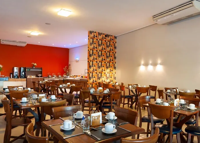 Bourbon Vitoria Hotel